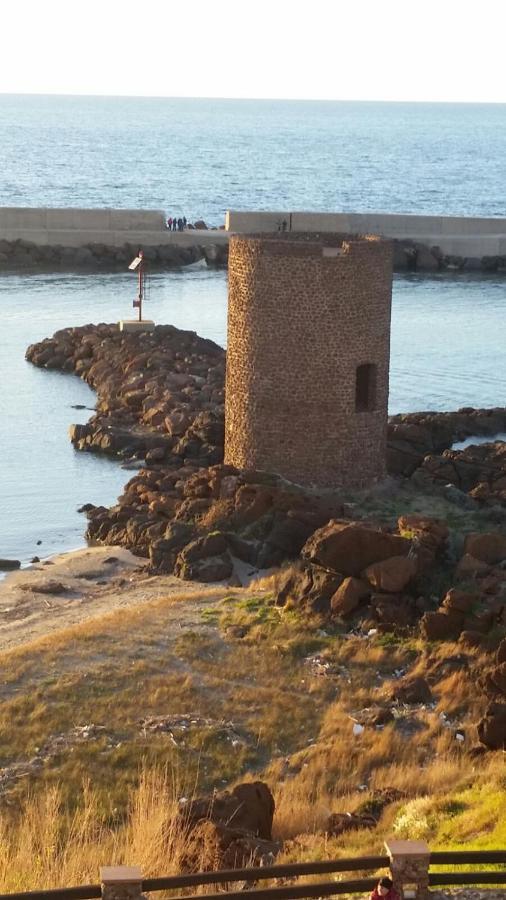 La Tartaruga Spiaggiata - Bilocale Centrale A Pochi Metri Dalla Spiaggia Castelsardo Kültér fotó
